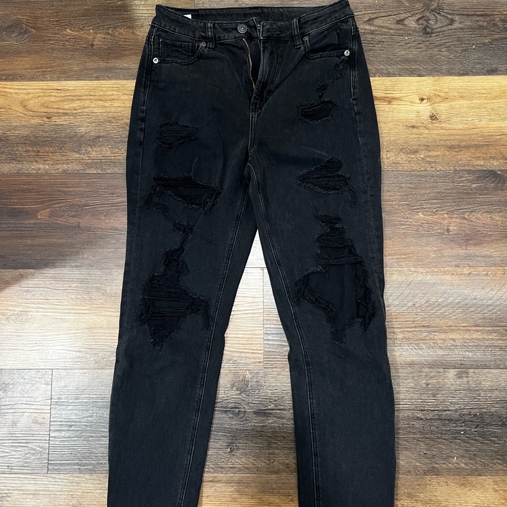 American Eagle Outfitters Black Distressed Mom Jeans
